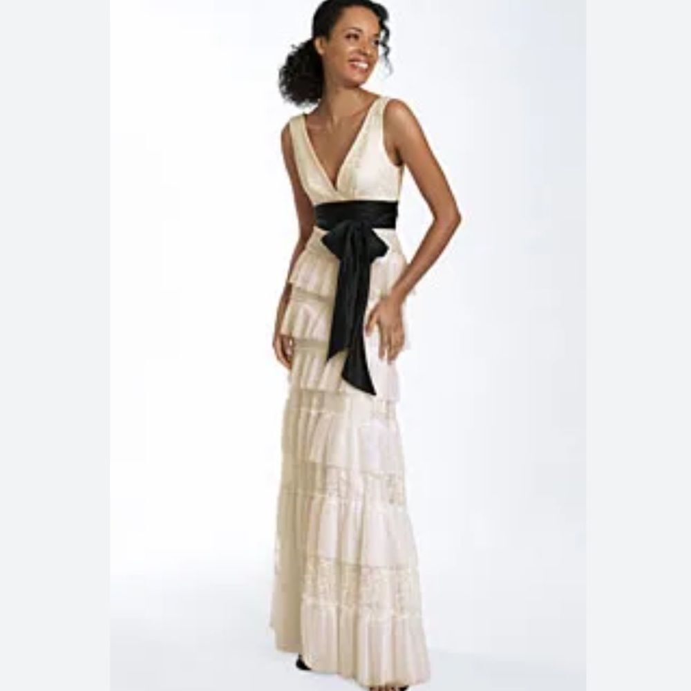 BCBGMaxAzria Off White Tiered Lace Maxi Gatsby Gown with Black Bow